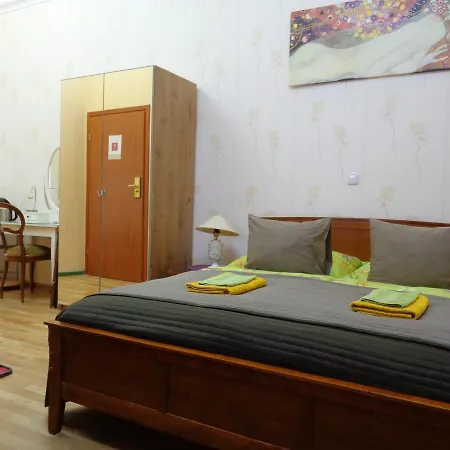 Guestrooms Vendégház 3*