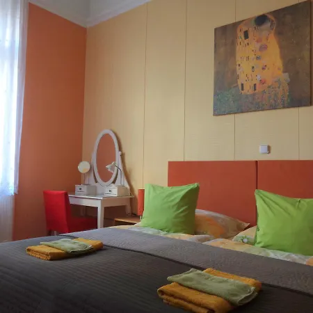 Vendégház Guestrooms 3*