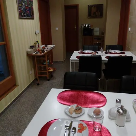 Vendégház Guestrooms 3*