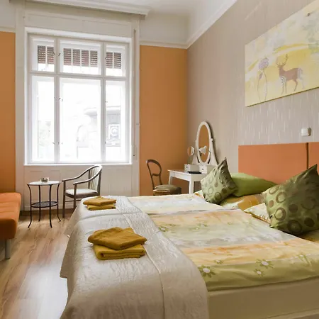 Vendégház Guestrooms 3*