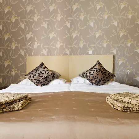 Guestrooms 3*