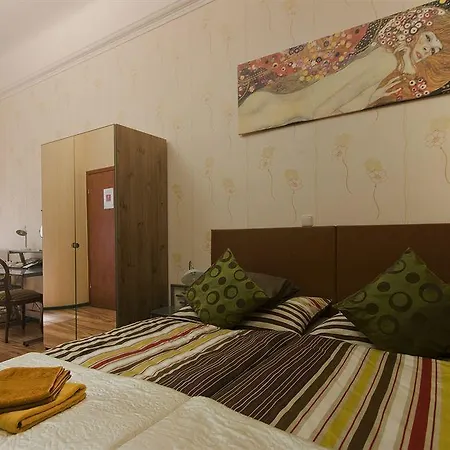 Guestrooms Gæstehus 3*