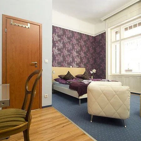ゲストハウス Guestrooms