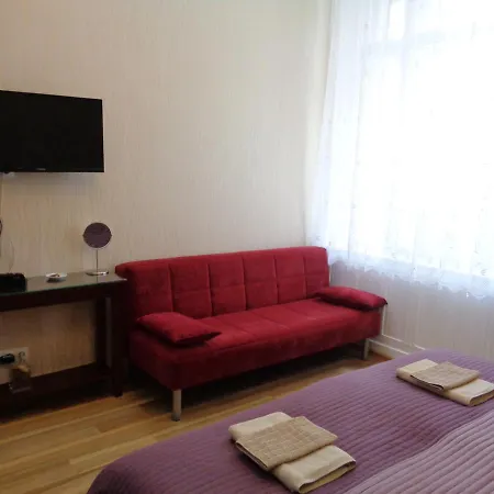Guestrooms ゲストハウス